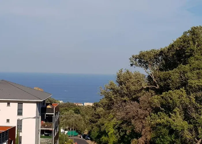 Superbe T1 A Vue Sur * Bastiya